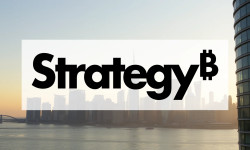 Beitragsbild zu Strategy Aktie: Absturz im Bitcoin-Taumel