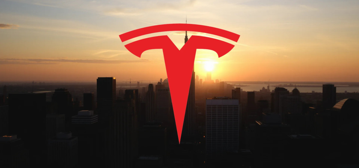 Beitragsbild zu Tesla-Aktie: Er hat es getan!