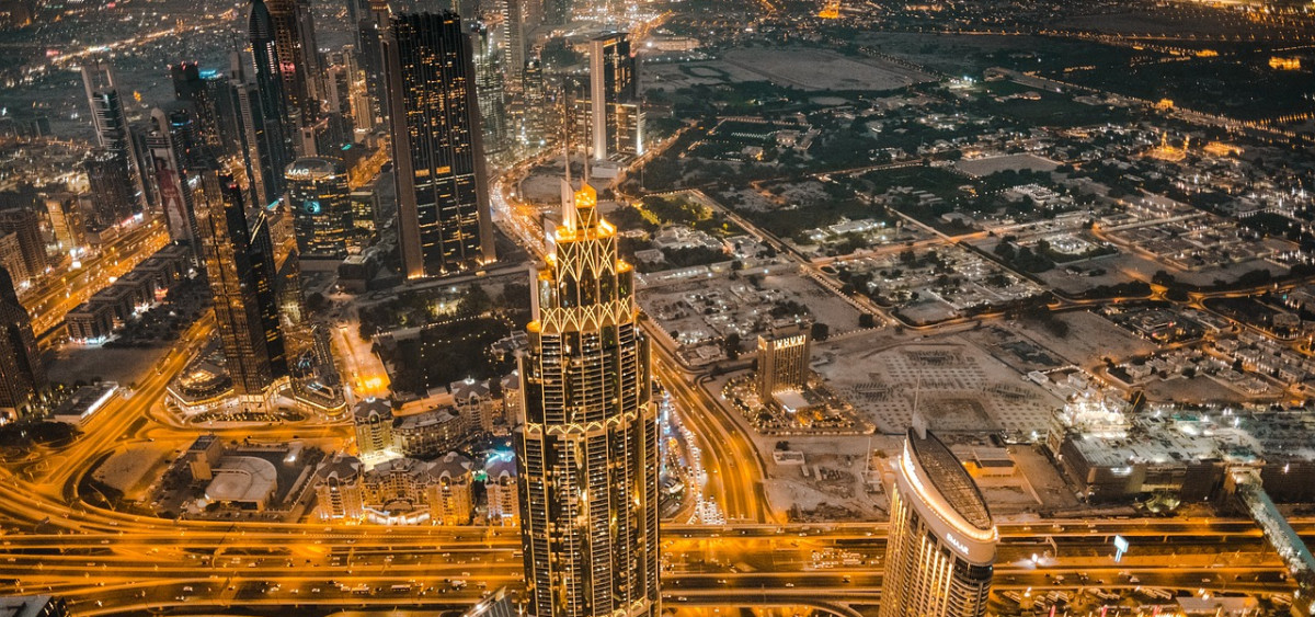 Beitragsbild zu Trading und Aktien in Dubai: Wie das Steuersystem finanzielle Freiheit ermöglicht