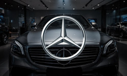 Beitragsbild zu Mercedes-Benz Aktie: Aufbruch verzögert?