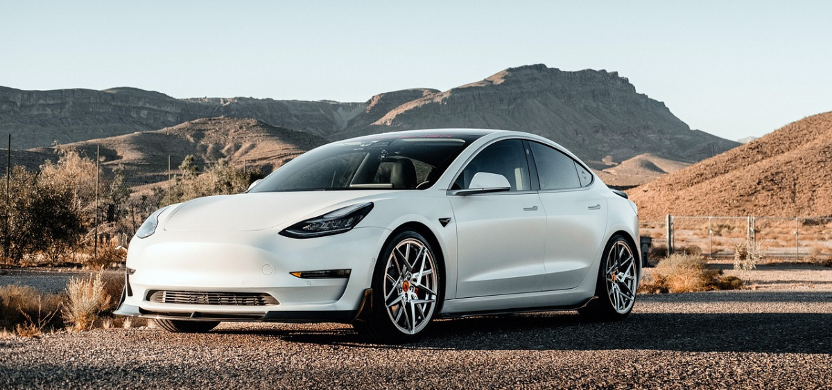 Beitragsbild zu Tesla Motors – Kurzfristige Rücksetzer, langfristiger Anstieg