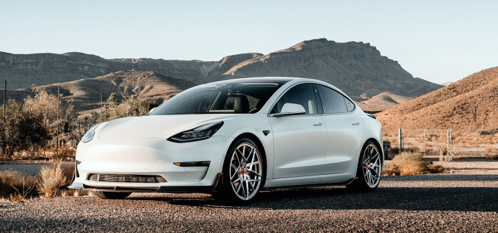 Beitragsbild zu Tesla Motors – Kurzfristige Rücksetzer, langfristiger Anstieg