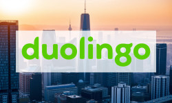 Beitragsbild zu Duolingo Aktie: Kampf der Giganten