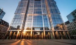 Beitragsbild zu Commerzbank Aktie: Milliarden für die Abwehr