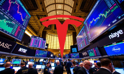 Beitragsbild zu Tesla Aktie: Warnung vor Absturz