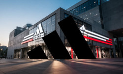 Beitragsbild zu Adidas Aktie: Wichtige Weichenstellung