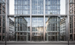 Beitragsbild zu Commerzbank Aktie: Strategieanpassungen voraus