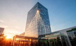 Beitragsbild zu Strategy Inc. Aktie: Rally dank Bitcoin