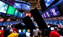 Beitragsbild zu Adidas Aktie: Doppelte Abstufung!