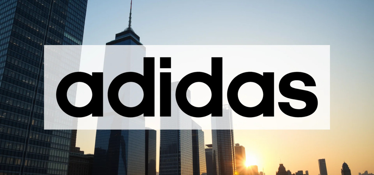 Beitragsbild zu Adidas Aktie: Absturz geht weiter