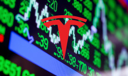 Beitragsbild zu Tesla Aktie: Verkaufseinbruch!