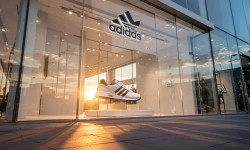Beitragsbild zu Adidas Aktie: Kräftiges Lebenszeichen