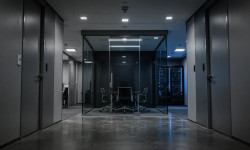 Beitragsbild zu Palantir Aktie: Steuerverkäufe und Schweizer Klage