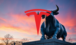 Beitragsbild zu Tesla Aktie: Kursverläufe beobachtet