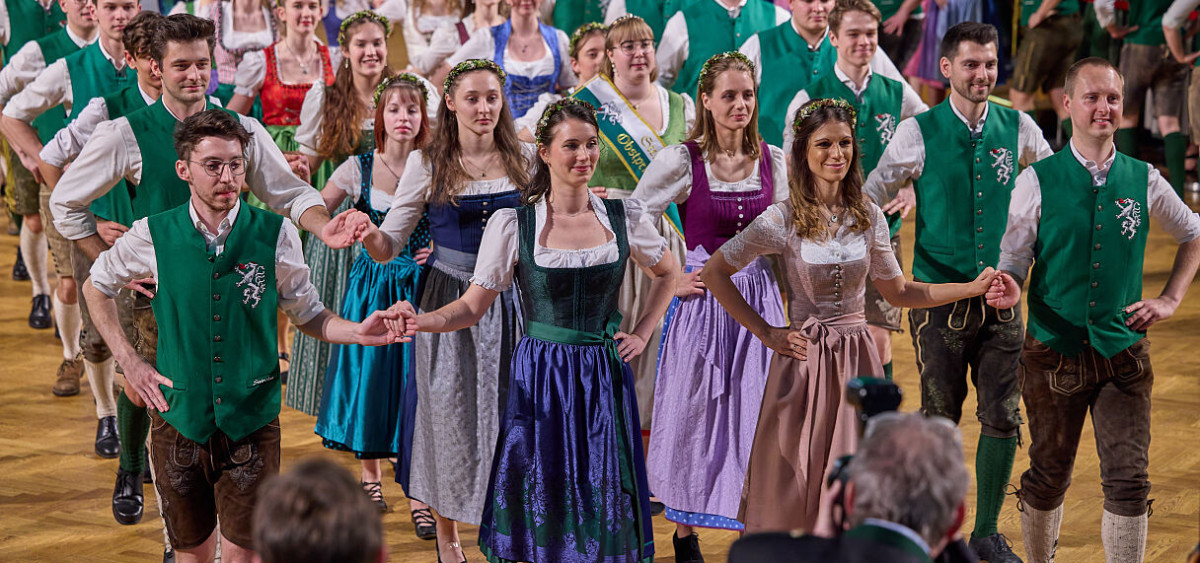 Beitragsbild zu Der Steirische Brauch: Knigge für den Steirerball 2026