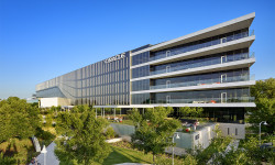 Beitragsbild zu Oracle vom Cloudgeschäft beflügelt
