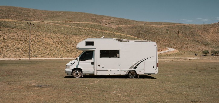 Beitragsbild zu Teilintegriert oder vollintegriert – welches Wohnmobil passt besser zu dir?