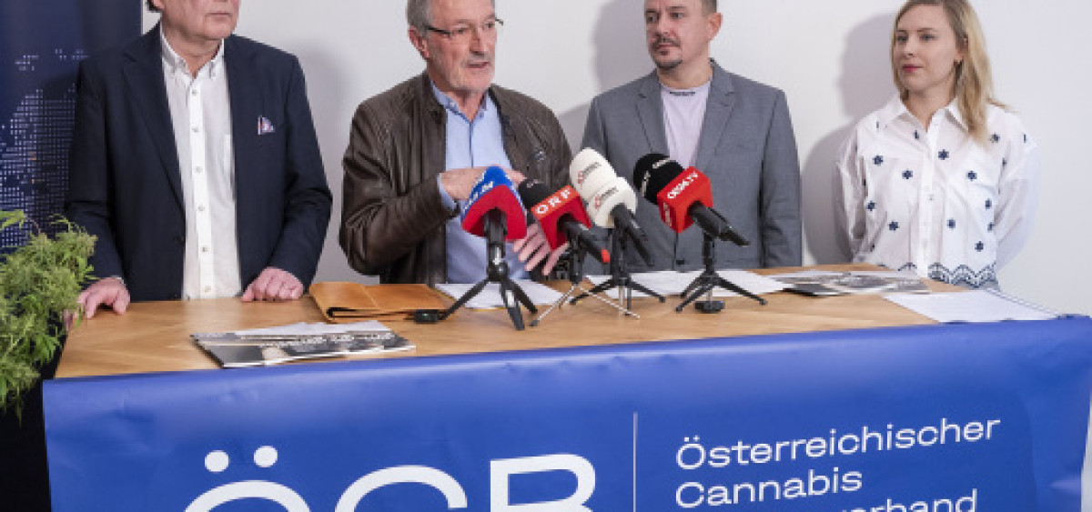 Beitragsbild zu „Zugedreht – zurückgedreht“ – Gutachten kippt Verkaufsverbot für Cannabis Cannabisblüten ab sofort wieder legal im Fachhandel erhältlich