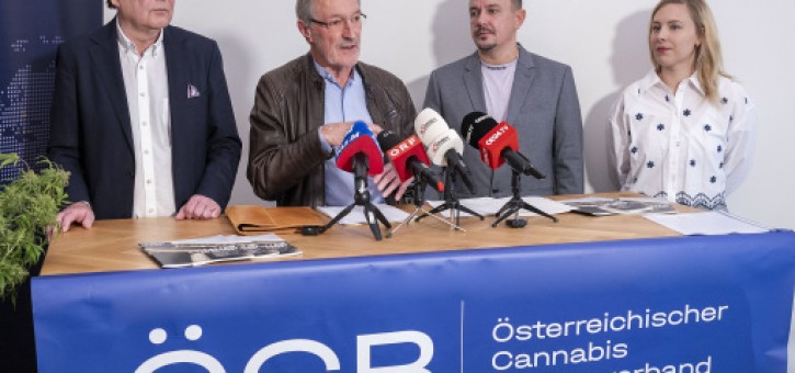 Beitragsbild zu „Zugedreht – zurückgedreht“ – Gutachten kippt Verkaufsverbot für Cannabis Cannabisblüten ab sofort wieder legal im Fachhandel erhältlich