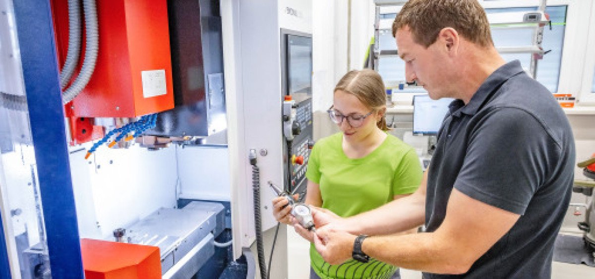 Beitragsbild zu Countdown läuft: Jetzt für eine Ausbildung bei W&H bewerben