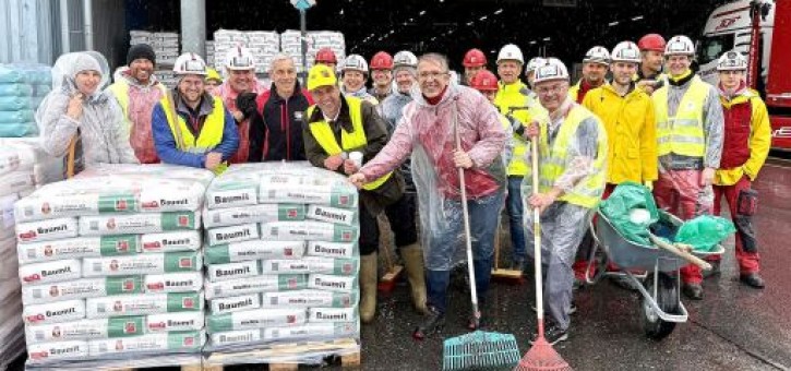 Beitragsbild zu Frühjahrsputz mit Teamspirit: 200 Baumit-Mitarbeitende im Einsatz