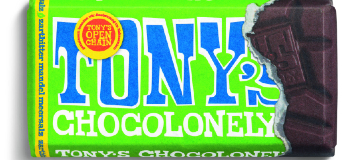 Beitragsbild zu Tony’s Chocolonely ruft bestimmte Chargen der "Zartbitter Mandel Meersalz"-Tafelschokolade zurück.