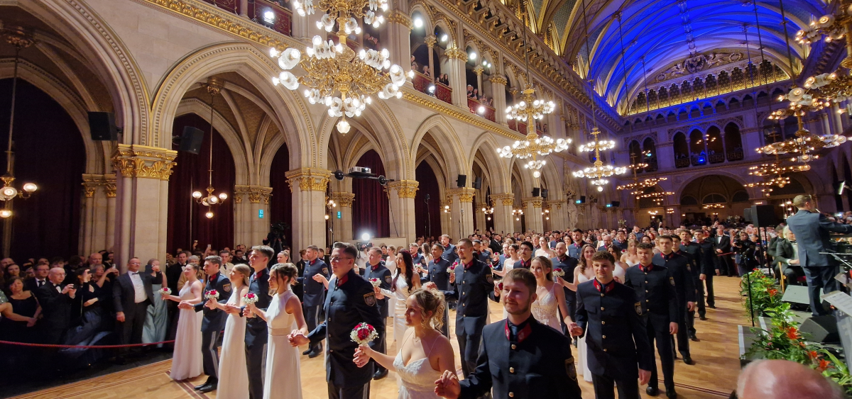 Beitragsbild zu 33. Polizeiball 2026