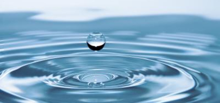 Beitragsbild zu Wasser – das kostbare Gut als Wirtschaftsfaktor und Investmentthema